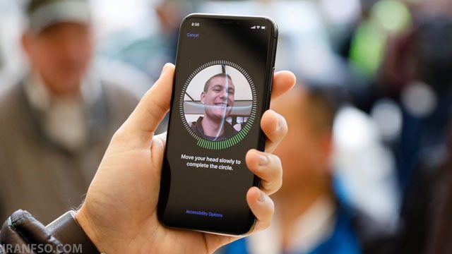 ویژگیهایی مانند Face ID