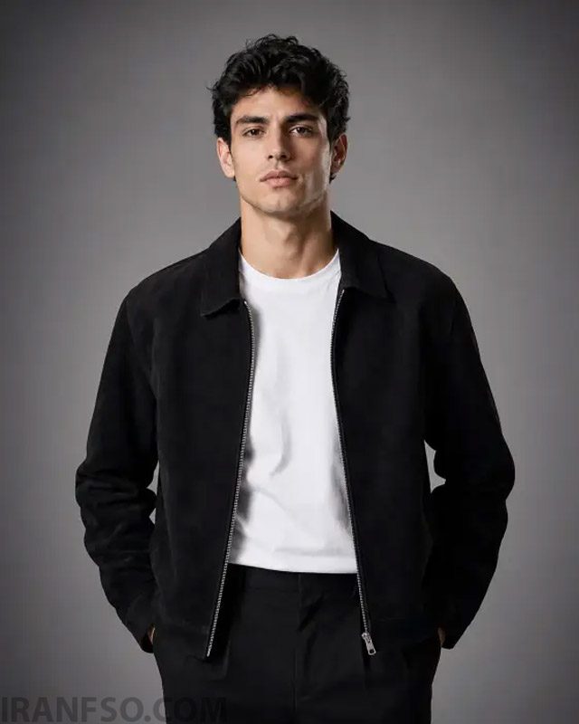 پرتره استودیویی با کت مشکی (Black Jacket Studio Portrait)