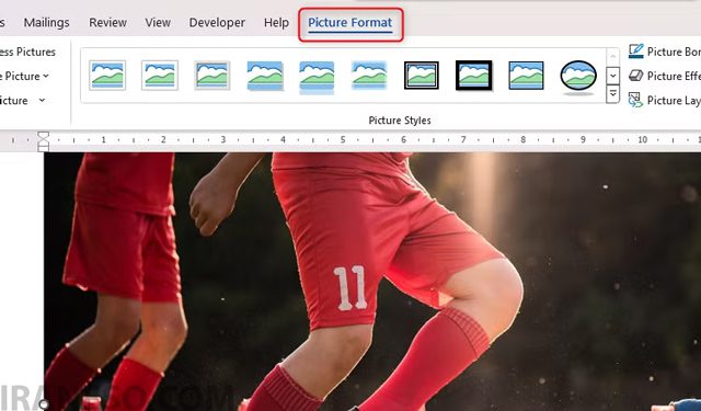 برای ویرایش نهایی، از تب «Picture Format» در نوار ابزار استفاده کنید.